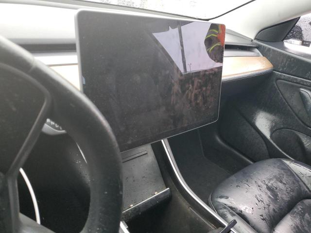 5YJ3E1EA7JF123416 - 2018 TESLA MODEL 3 BLACK photo 9