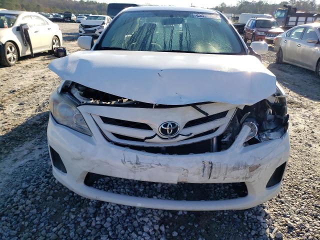 5YFBU4EEXDP077429 - 2013 TOYOTA COROLLA BASE WHITE photo 5