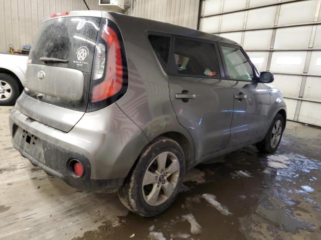 KNDJN2A28J7554218 - 2018 KIA SOUL GRAY photo 3