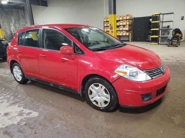 3N1BC13E29L433917 - 2009 NISSAN VERSA S RED photo 4