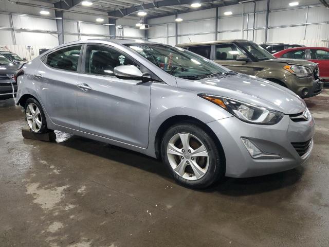 5NPDH4AEXGH697024 - 2016 HYUNDAI ELANTRA SE SILVER photo 4