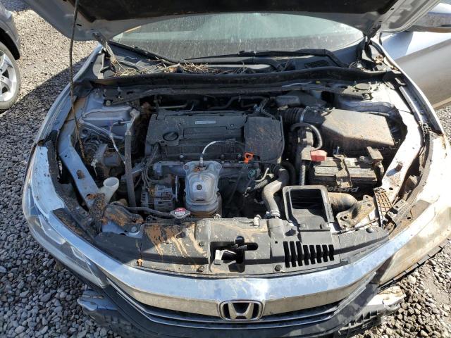 1HGCR2F8XGA083082 - 2016 HONDA ACCORD EXL SILVER photo 11