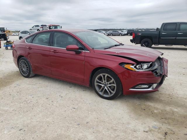 3FA6P0H77HR397327 - 2017 FORD FUSION SE MAROON photo 4