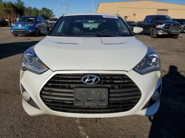 KMHTC6AE6FU223366 - 2015 HYUNDAI VELOSTER TURBO WHITE photo 5