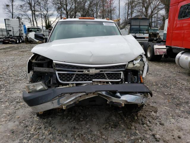 1GBJK39295E326916 - 2005 CHEVROLET SILVERADO K3500 WHITE photo 5