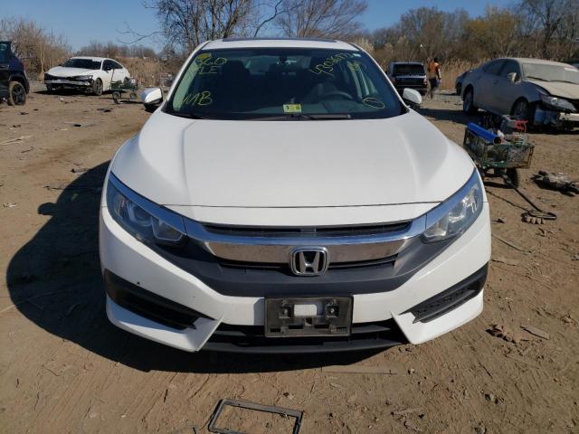 2HGFC2F7XHH574969 - 2017 HONDA CIVIC EX WHITE photo 5