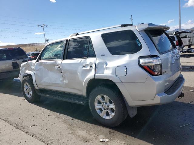 JTEBU5JR5L5777915 - 2020 TOYOTA 4RUNNER SR5/SR5 PREMIUM 银色 照片 2