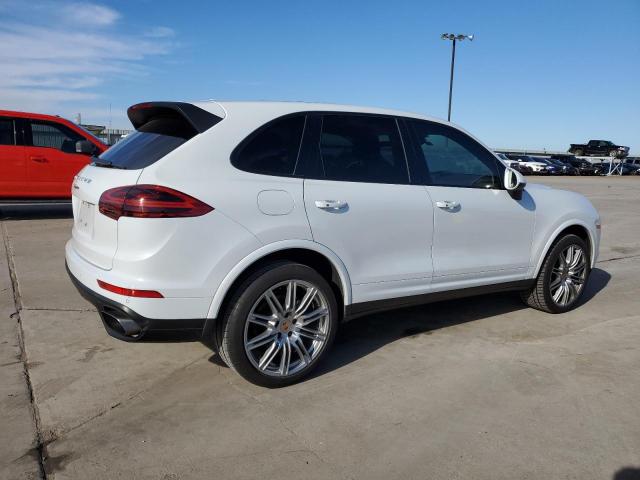 WP1AA2A27HKA83227 - 2017 PORSCHE CAYENNE WHITE photo 3