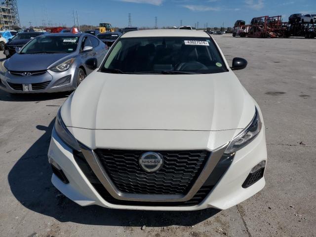 1N4BL4CV8KC180771 - 2019 NISSAN ALTIMA SR WHITE photo 5