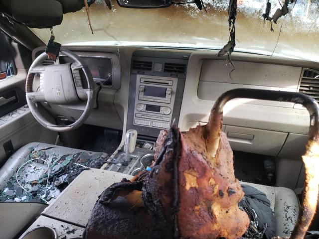 5LMFU27587LJ21940 - 2007 LINCOLN NAVIGATOR 白色 照片 8