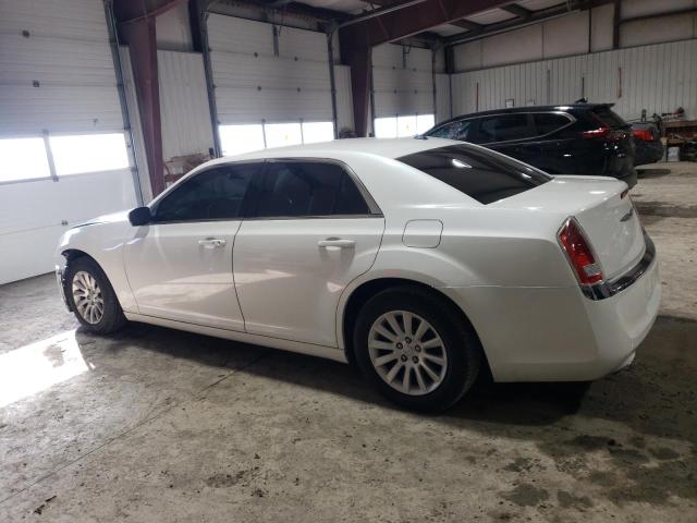 2C3CCAAG0DH508514 - 2013 CHRYSLER 300 WHITE photo 2