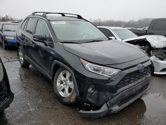 2T3RWRFV7KW028664 - 2019 TOYOTA RAV4 XLE BLACK photo 4