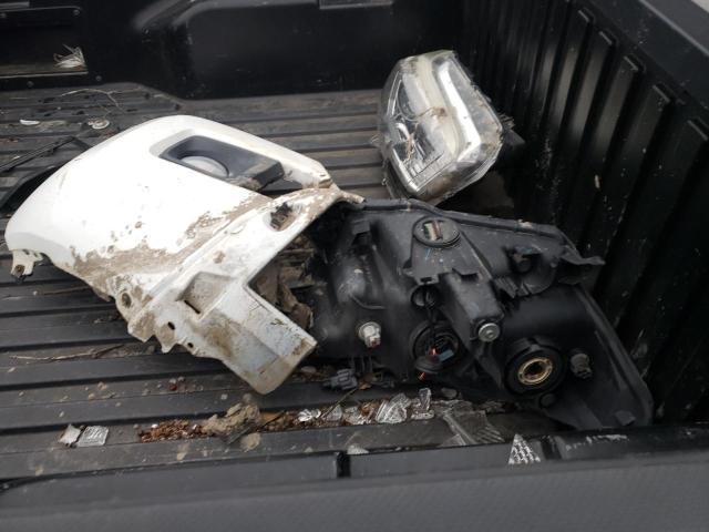 5TFCZ5AN5HX048607 - 2017 TOYOTA TACOMA DOUBLE CAB თეთრი ფოტო 12