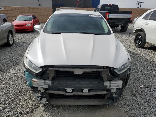 3FA6P0H7XDR126157 - 2013 FORD FUSION SE WHITE photo 5