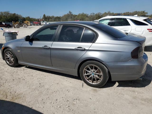 WBAPH7C53AE130265 - 2010 BMW 328 I GRAY photo 2