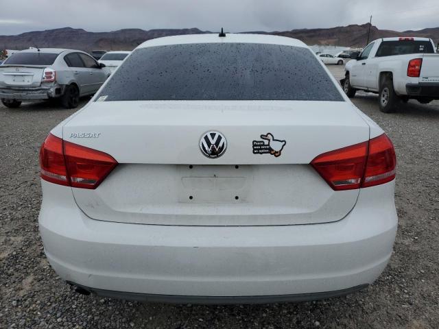 1VWAP7A38CC082481 - 2012 VOLKSWAGEN PASSAT S WHITE photo 6