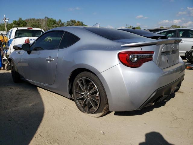 JF1ZNAA15H8710603 - 2017 TOYOTA 86 BASE SILVER photo 2