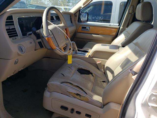 5LMFU28527LJ04419 - 2007 LINCOLN NAVIGATOR 白色 照片 7