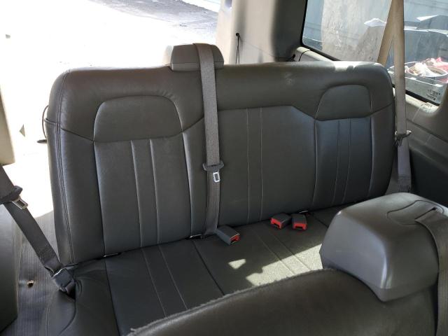 1GNSHBF42B1125433 - 2011 CHEVROLET EXPRESS G1 LS WHITE photo 10