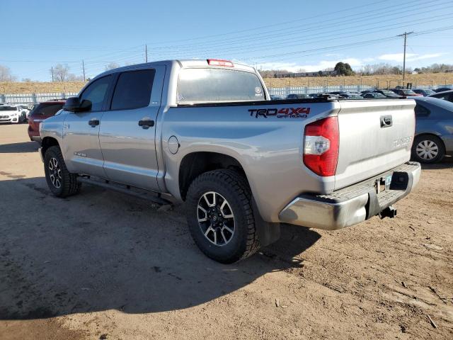 5TFDW5F13HX584507 - 2017 TOYOTA TUNDRA CREWMAX SR5 SILVER photo 2