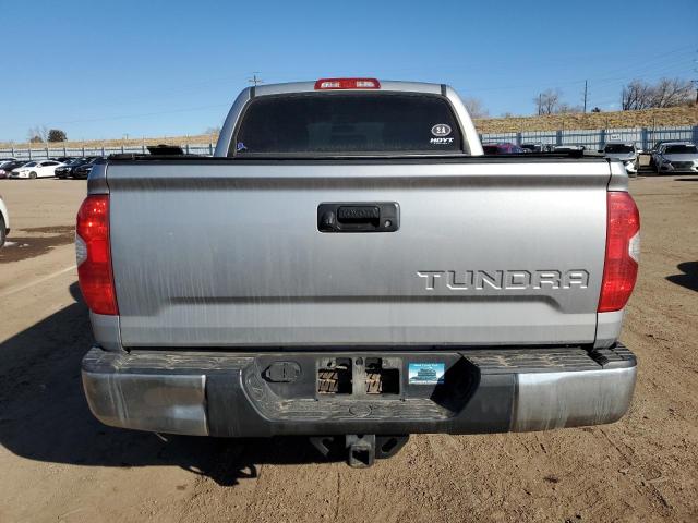 5TFDW5F13HX584507 - 2017 TOYOTA TUNDRA CREWMAX SR5 SILVER photo 6