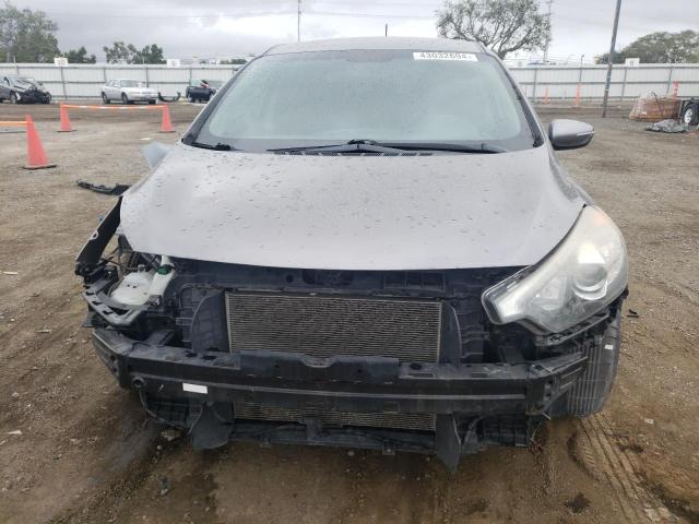 KNAFX5A86G5631773 - 2016 KIA FORTE EX GRAY photo 5