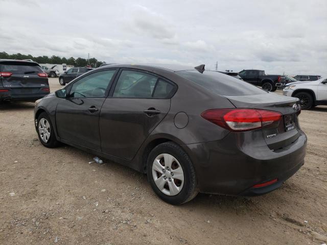 3KPFK4A70HE027516 - 2017 KIA FORTE LX BLACK photo 2