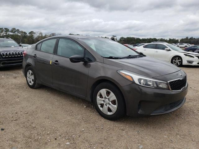 3KPFK4A70HE027516 - 2017 KIA FORTE LX BLACK photo 4