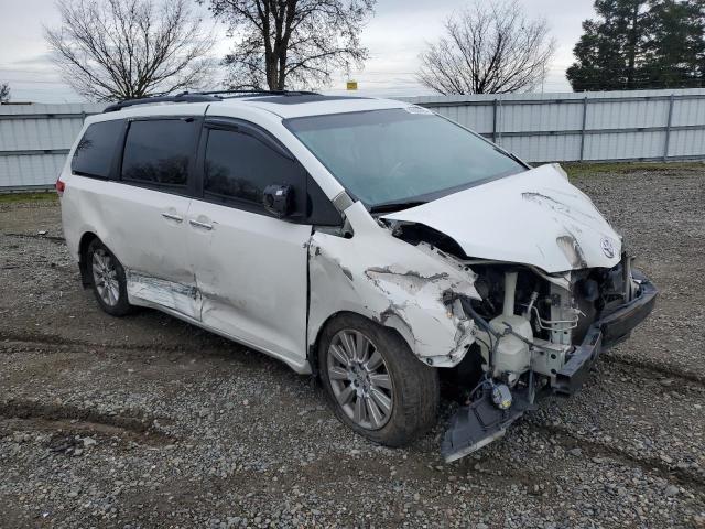 5TDYK3DC3BS129983 - 2011 TOYOTA SIENNA XLE WHITE photo 4