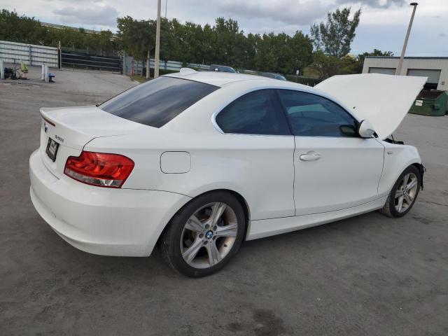 WBAUP7C50CVP23350 - 2012 BMW 128 I WHITE photo 3