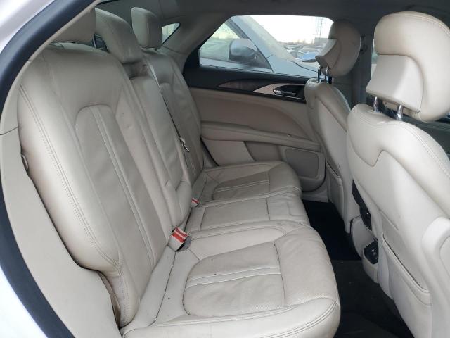3LN6L5F95JR614172 - 2018 LINCOLN MKZ RESERVE თეთრი ფოტო 10