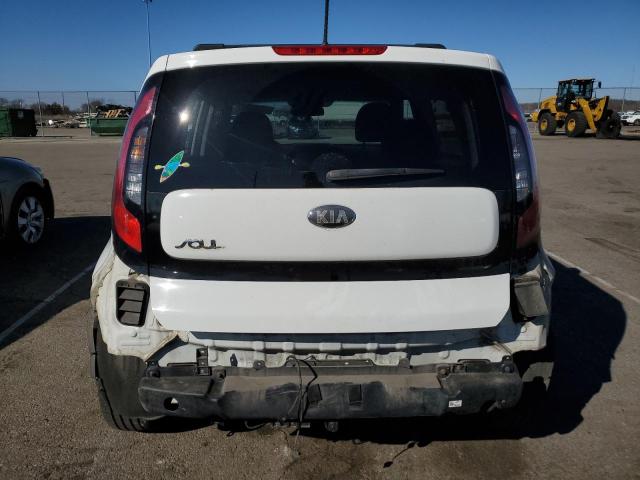 KNDJN2A2XG7406144 - 2016 KIA SOUL WHITE photo 6