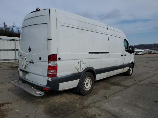 WD3PE8DE5E5895705 - 2014 MERCEDES-BENZ SPRINTER 2500 WHITE photo 3