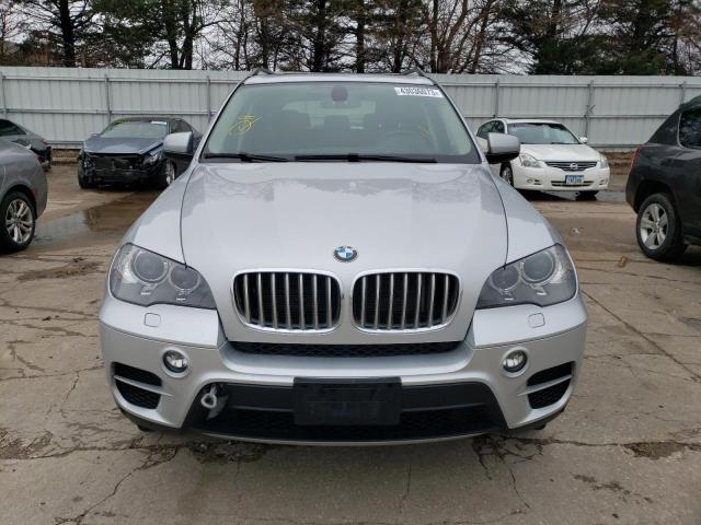 5UXZV4C50D0G54060 - 2013 BMW X5 XDRIVE35I SILVER photo 5