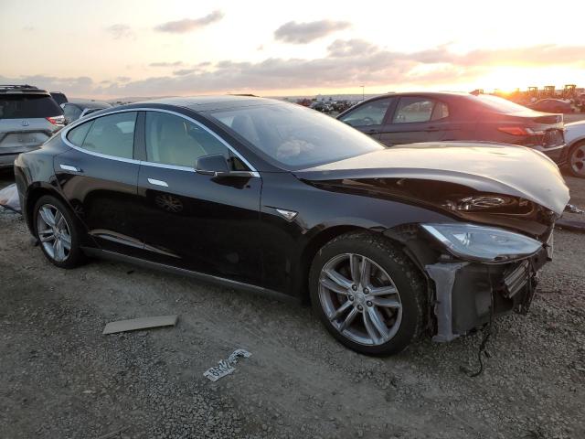 5YJSA1E11FF113463 - 2015 TESLA MODEL S შავი ფოტო 4