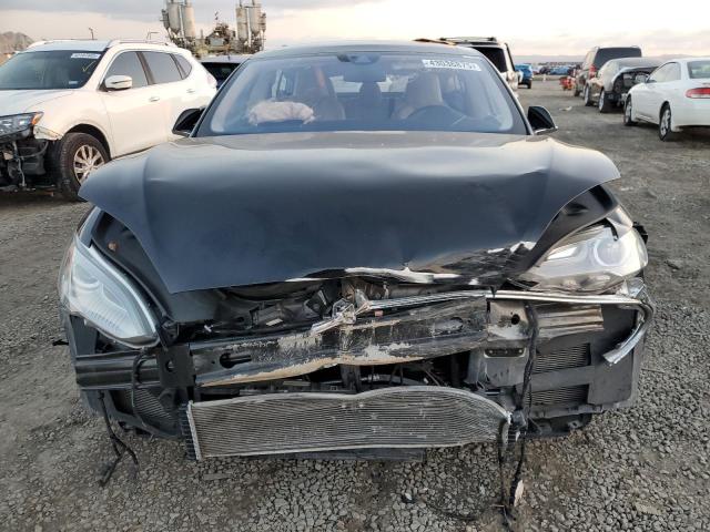 5YJSA1E11FF113463 - 2015 TESLA MODEL S შავი ფოტო 5