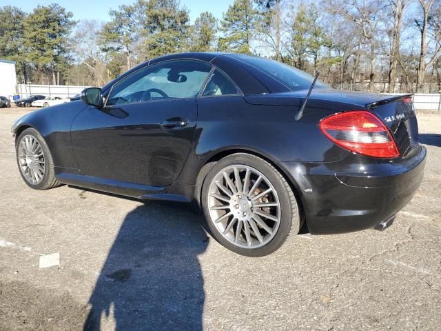 WDBWK5EA7AF228027 - 2010 MERCEDES-BENZ SLK 300 BLACK photo 2