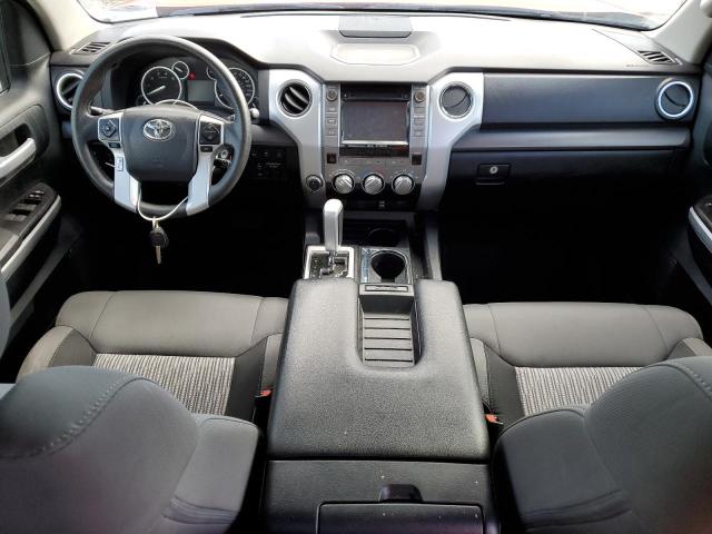 5TFUW5F16GX582538 - 2016 TOYOTA TUNDRA DOUBLE CAB SR/SR5 ORANGE photo 8