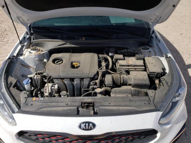 3KPF34AD0ME413561 - 2021 KIA FORTE GT LINE WHITE photo 11