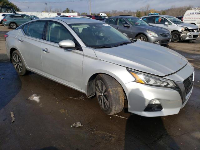 1N4BL4EV6KC105628 - 2019 NISSAN ALTIMA SL SILVER photo 4