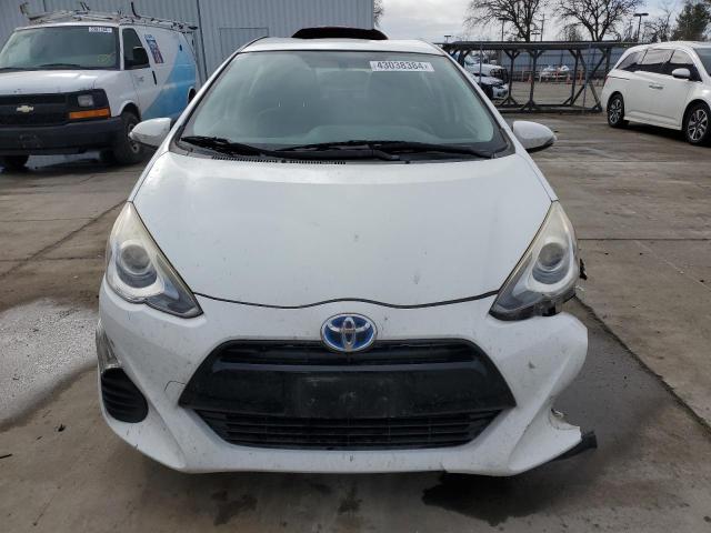 JTDKDTB39G1138582 - 2016 TOYOTA PRIUS C WHITE photo 5