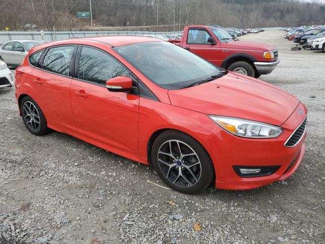 1FADP3K24FL381894 - 2015 FORD FOCUS SE RED photo 4