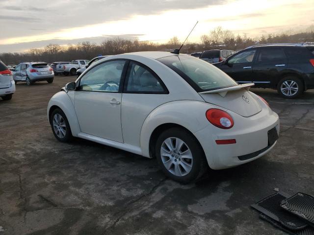 3VWRG3AG5AM031773 - 2010 VOLKSWAGEN NEW BEETLE WHITE photo 2