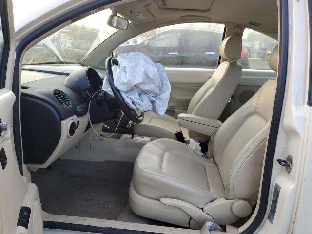 3VWRG3AG5AM031773 - 2010 VOLKSWAGEN NEW BEETLE WHITE photo 7