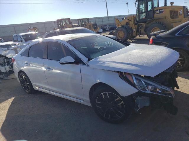 5NPE34AF0HH573311 - 2017 HYUNDAI SONATA SPORT WHITE photo 4