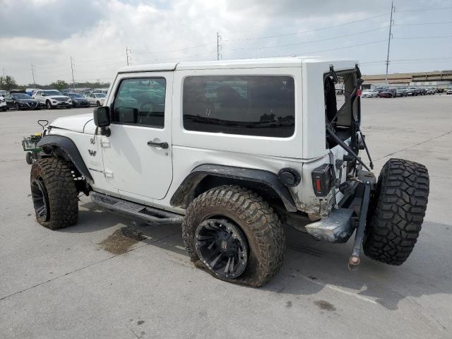 1C4AJWBG2CL212982 - 2012 JEEP WRANGLER SAHARA WHITE photo 2