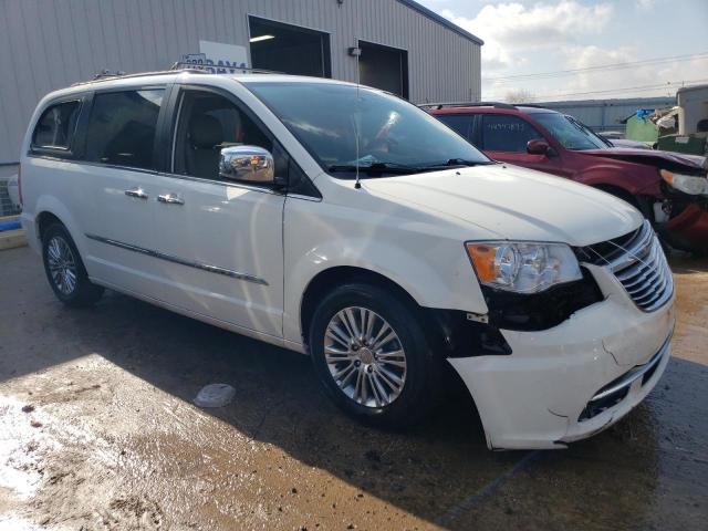 2C4RC1CG3DR572446 - 2013 CHRYSLER TOWN & COU TOURING L WHITE photo 4