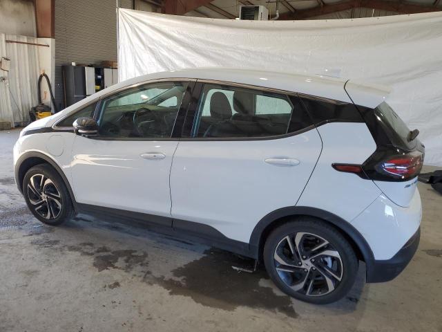 1G1FX6S02P4132422 - 2023 CHEVROLET BOLT EV 2LT WHITE photo 2