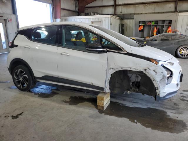 1G1FX6S02P4132422 - 2023 CHEVROLET BOLT EV 2LT WHITE photo 4