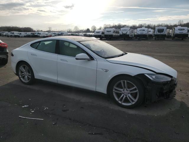 5YJSA1E27GF129516 - 2016 TESLA MODEL S WHITE photo 4